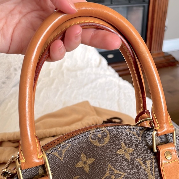 Louis Vuitton Brown and Tan Monogram Bag - Picture 6 of 16